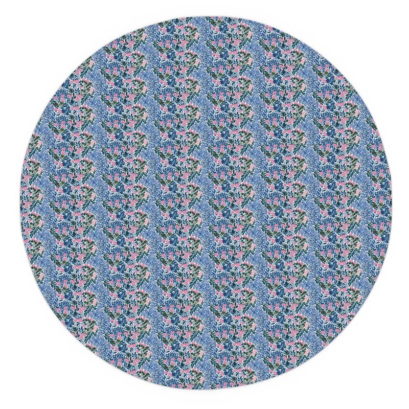 Hedgerow Whispers — Botanical Cotton-Linen Tablecloth