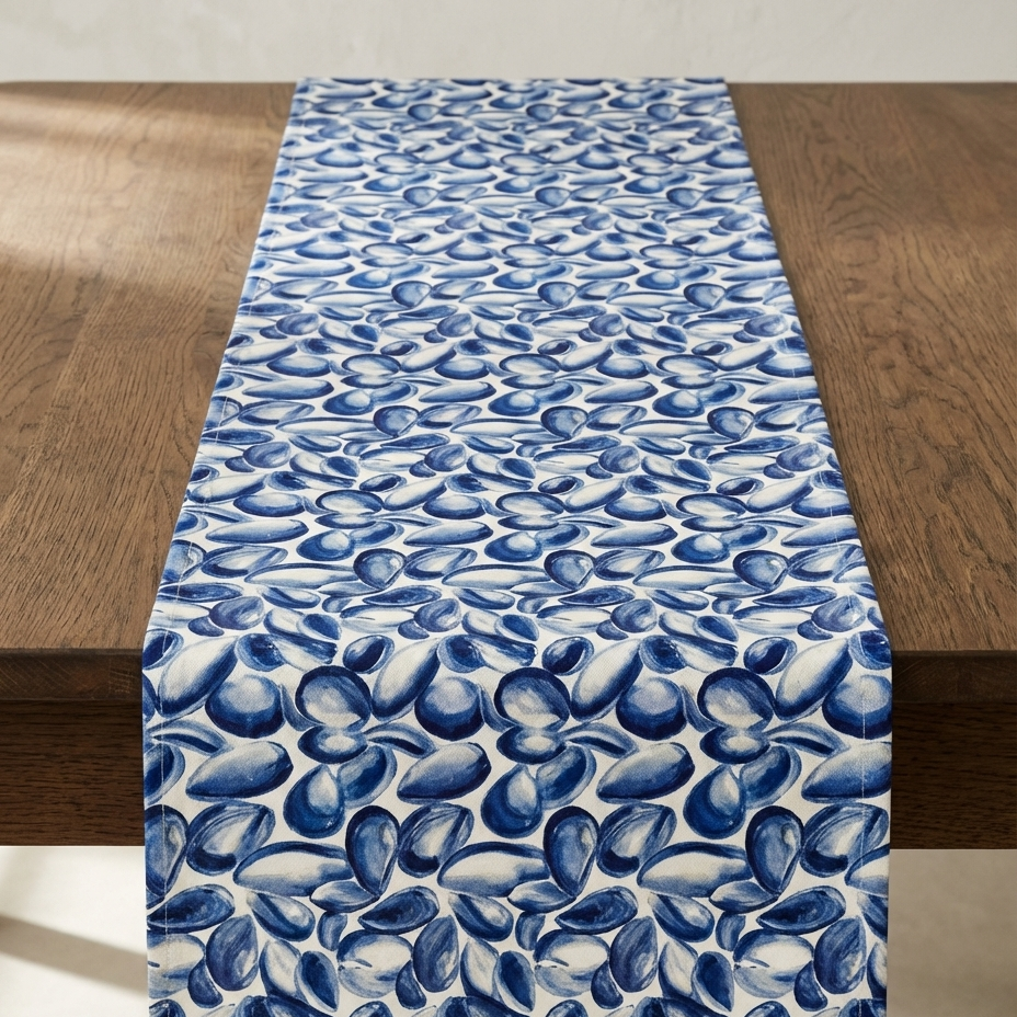 Tide-Worn Mussels — Coastal Shell Cotton-Linen Table Runner