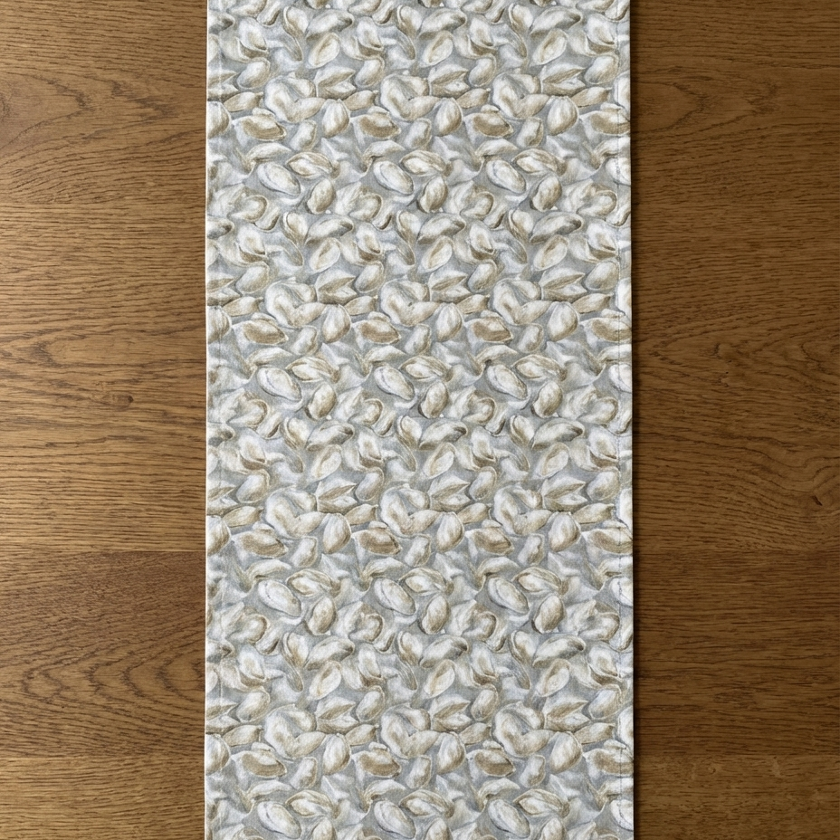 Season of Oysters — Coastal Shell Cotton-Linen Table Runner